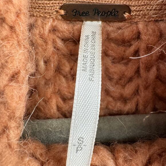 Free People Crop Oversized Boxy Turtleneck Sweater Womens Small Brown Clay - Picture 8 of 12